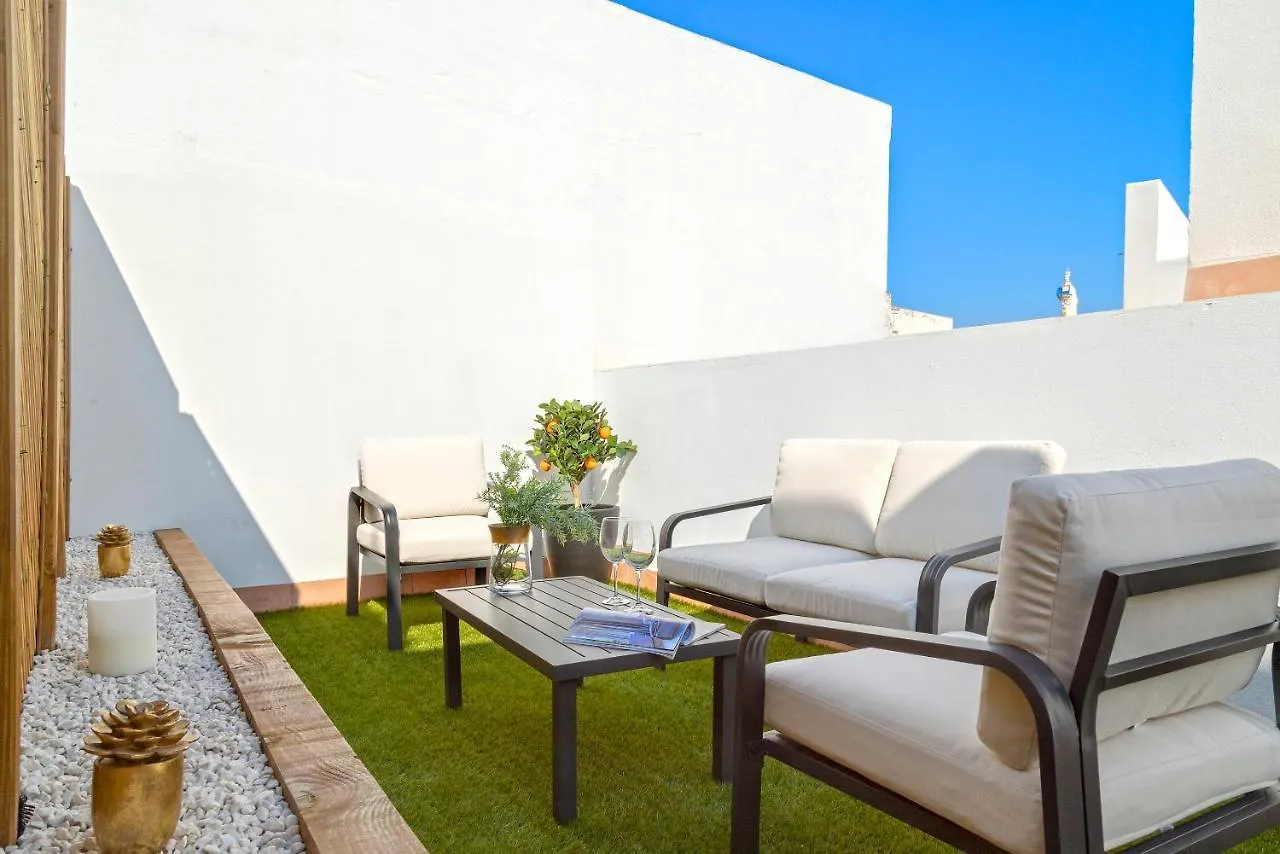 Genteel Home Feria Seville 0*,