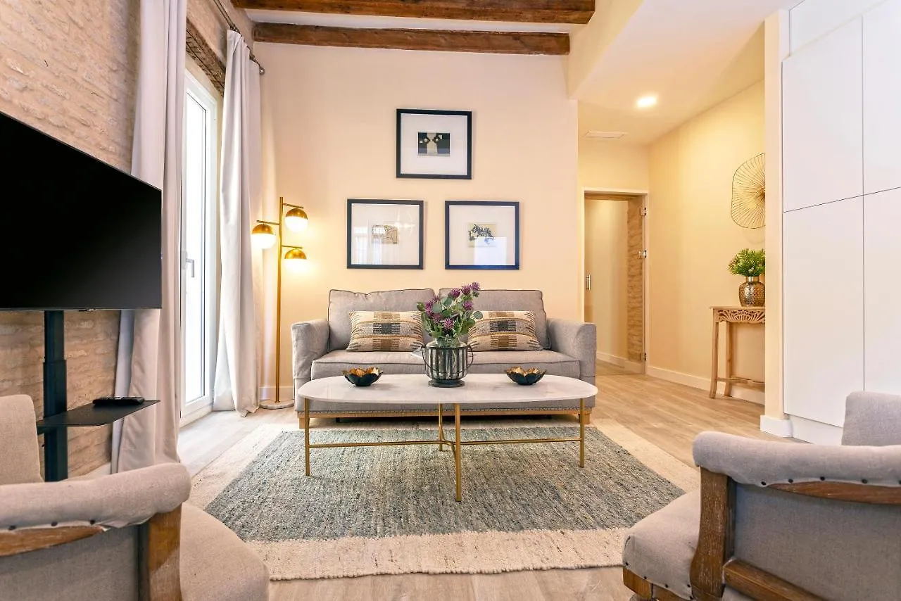 Genteel Home Feria Seville Apartment