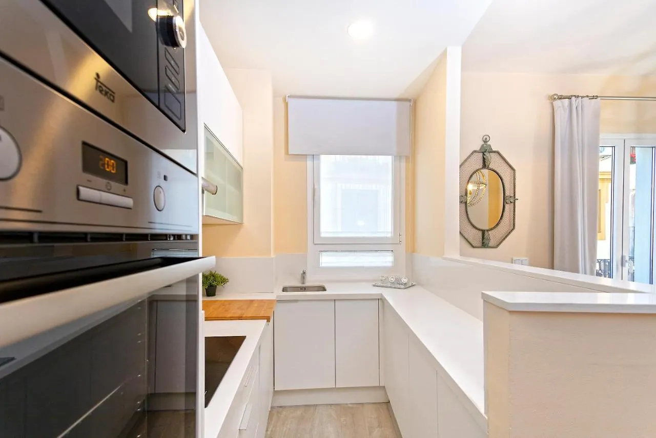 Genteel Home Feria Seville Apartment